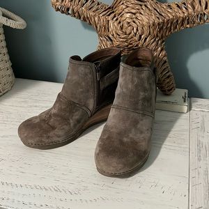 Dansko Shirley wedge booties
